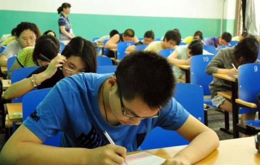 在大学里怎么才能调专业？