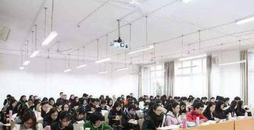 在大学里怎么才能调专业？