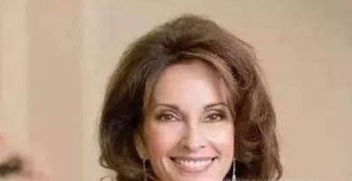 55岁的女人怎样发型显得年轻