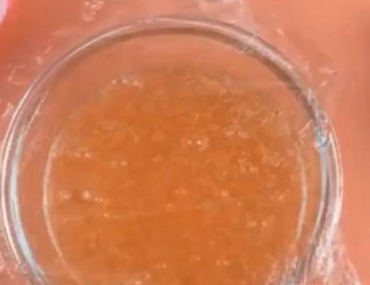 用牙膏、加盐怎么制做史莱姆