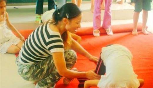 儿童学舞蹈要注意什么?记住八点远离瘫痪危险!