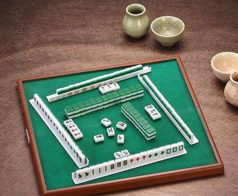麻将要赢牌 技巧占一半!教你打麻将的方法!