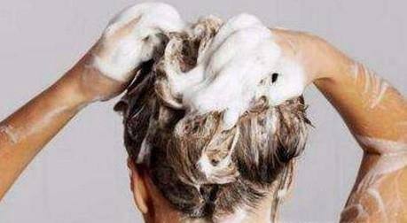 头皮屑多用哪种洗发水