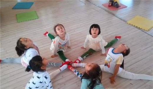 儿童学舞蹈要注意什么?记住八点远离瘫痪危险!